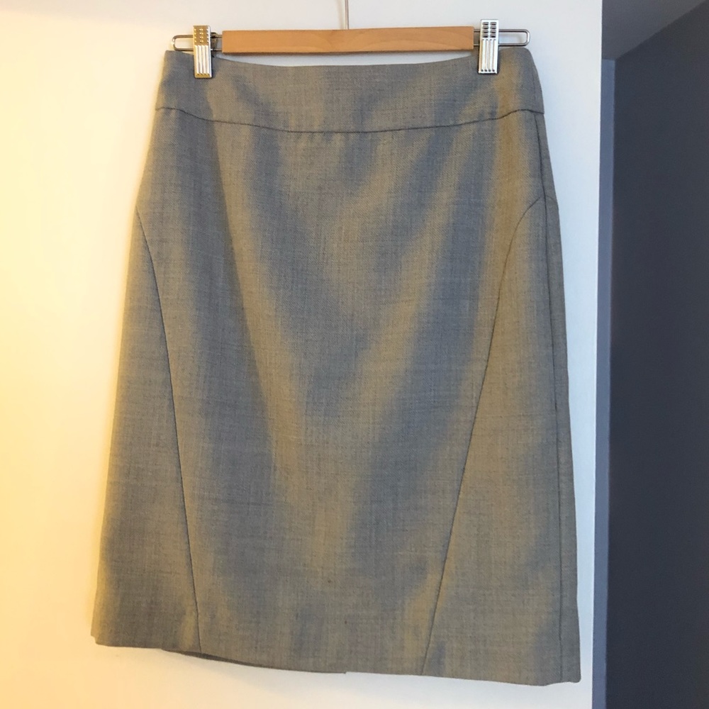Light Gray Banana Republic Pencil Skirt, Size 2